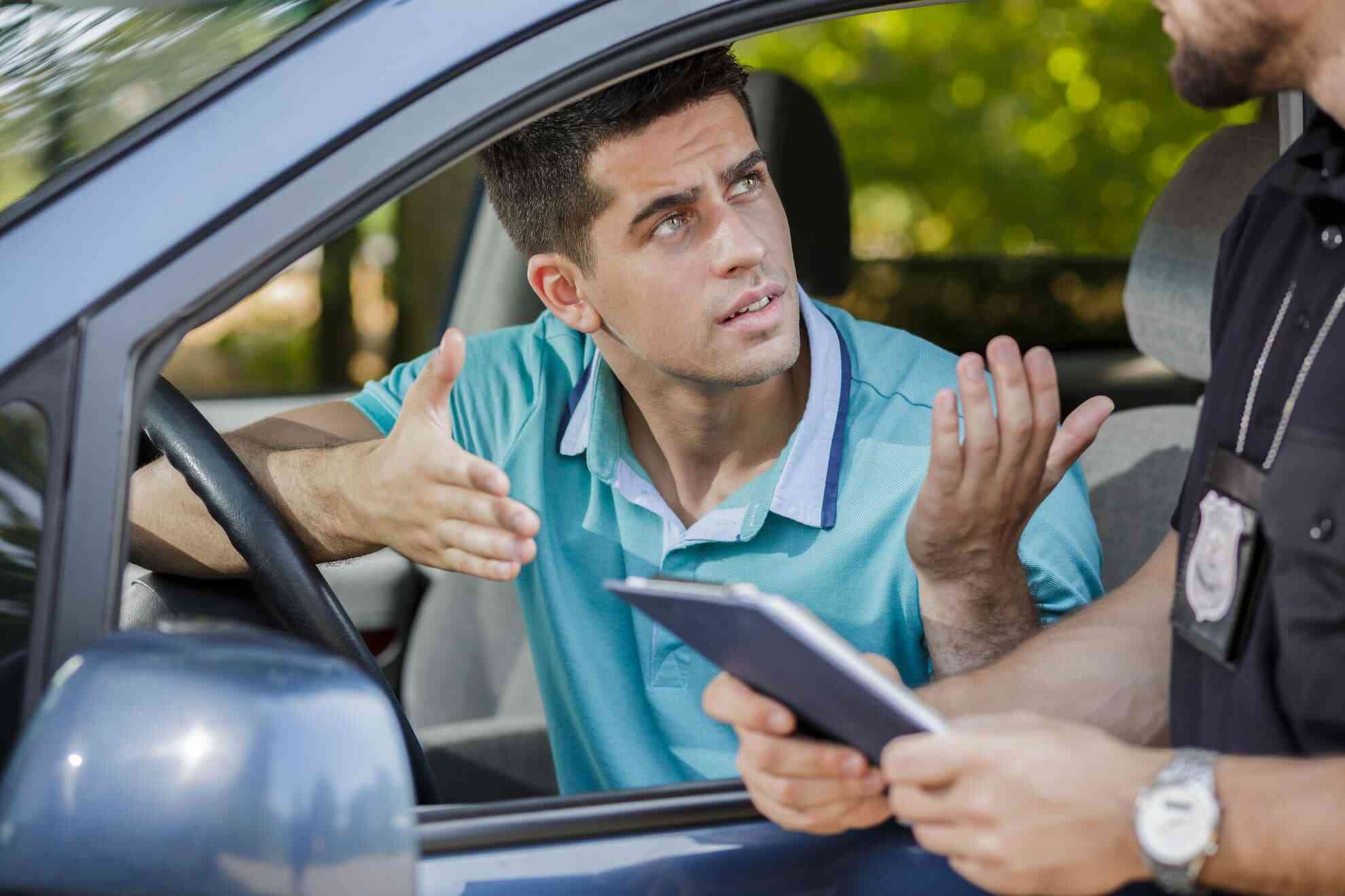 do you have to sign a traffic ticket
