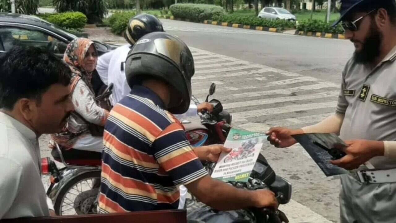 Helmet Laws for Riders in Pakistan